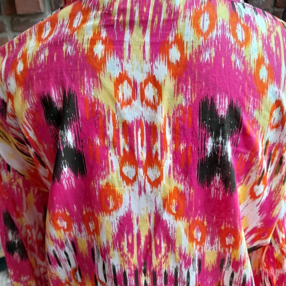 Liz Lange Vibrant Pink and Orange Tunic - Picture 7 of 7